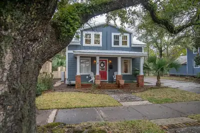 Image de *The Little George* Charming historic home located in Georgetown, Sc