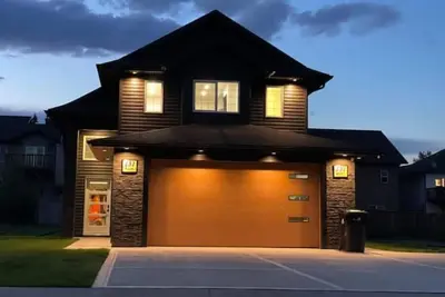 Image de Spacious Mountain Retreat Near Jasper - Custom Luxury Home With Stunning Views