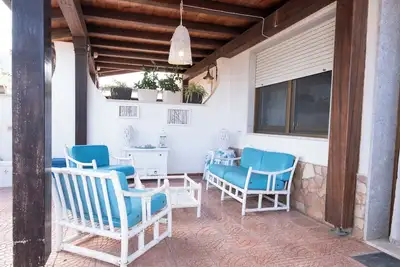 Image de Villa Jonny a stone's throw from the sea