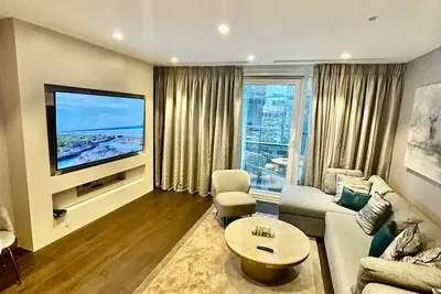 Image de 2 bed 2 bath flat Chelsea Bridge next to BatterSea Park