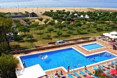 Image de Camping 3 étoiles - Piscine - eeaid0