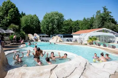 Image de Camping 4 étoiles - Piscine  - eebifa