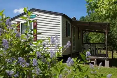 Image de Camping 4 étoiles - Piscine  - eebigh