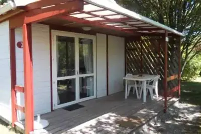 Image de Chalet 3 étoiles - Piscine  - eecbgh