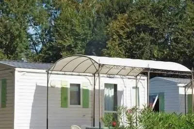Image de ZEcamping 3 étoiles piscine chauffée locatif Tv clim 24m2