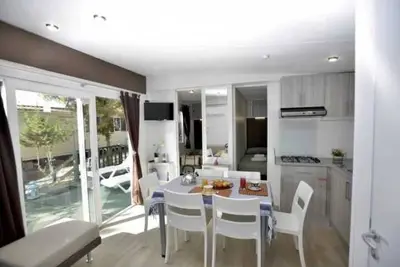 Image de Camping 4 étoiles - Piscine  - eeecea