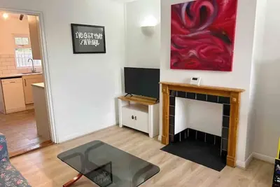 Image de Essex 2-Bed House nr Stanstead with Arcade Machine