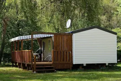 Image de Camping 3 étoiles - Piscine - eeeghe