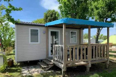 Image de Camping 3 étoiles - Piscine  - eehcgh