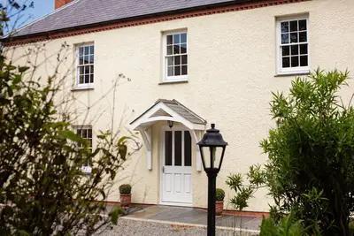 Image de Lower Old Farmhouse, Portclew Cottages