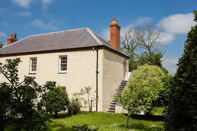 Image de Upper Old Farmhouse, Portclew Cottages