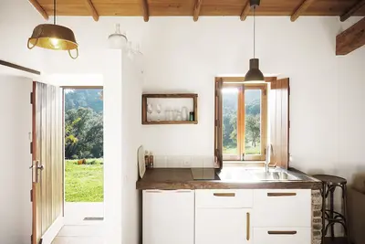 Image de Studio in traditional rammed earth farm house - Moba Ecotourism