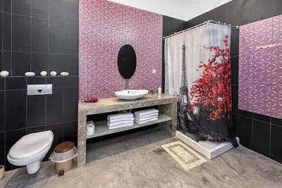 Image de Cozy hotel suite in superb Athan with WiFi, Ac// Family suite
