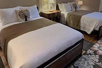 Image de Lydia Schoolhouse Rm. 112