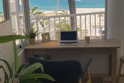 Image de Full frontal Beachfront with 12 meter balcony on WorkdClass Kitebeach Cabarete