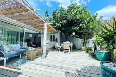 Image de Maison ronde du village des sables, du côté calme à 8 minutes à pied de la plage