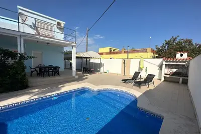 Image de Villa Avec Piscine PRIVÉE 8 Pers 300 M. Plage