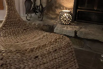 Image de Oasis of family comfort and peace in the heart of forested ski country