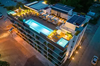 Image de Cozy studio apartment near beach with roof top pool, Ac, WiFi