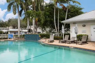 Image de Villa next to Img Academy. Pool. Sleeps 8. Gated and 2 free parking spots.