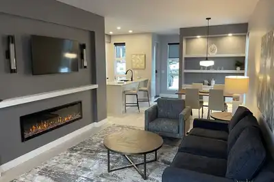 Image de Brand New Luxury 2 Bedroom Townhome with Ocean Views with Pool and Hot Tub