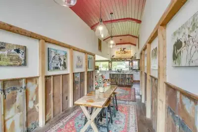 Image de The Milking Parlor - Pickleball, Tetons, Jackson, snowmobiling