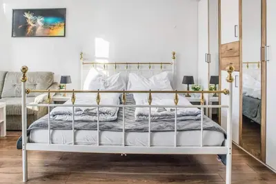 Image de Adorable 2br Apt. near Millenium Tower and Danube