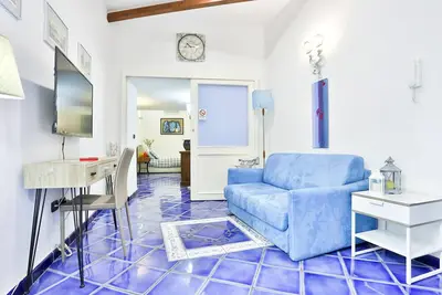 Image de My Home Carlo Iii Square