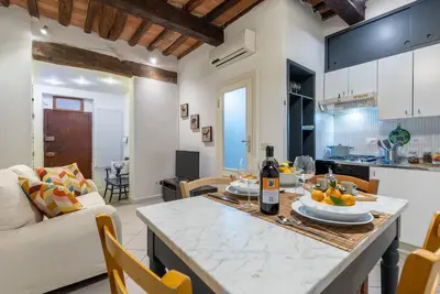 Piazza dei Cavalieri Confortable Apartment