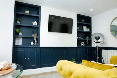 Designer Cardiff Apartments with Free Parking