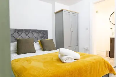 Image de Bay City Studio Apartments in Cardiff With Kitchen