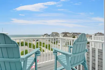 Private Balcony | Newly Renovated | Ocean Views