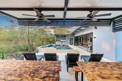 Image de Brand-New 6bd Giant with Private Pool by Spcr