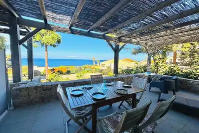 Image de Appartement 2 pièces climatisé avec parking à Lumio, proche plage