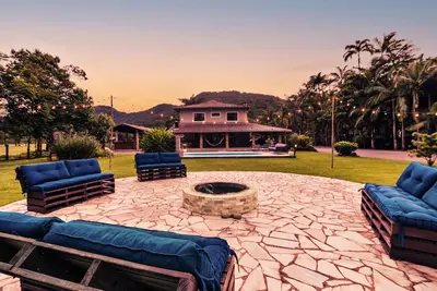 Image de Casa de Campo Aconchegante com Muitas Comodidades na Estrada Bonita