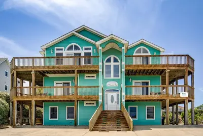 Image de Whalehead with a Private Pool & Hot Tub!