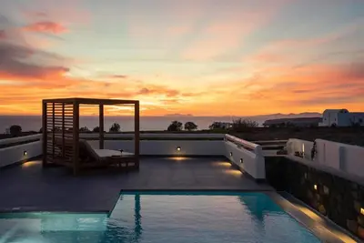 Image de My Rental Homes - Golden Sunset Villa, with private heated pool, hot tub, sea view