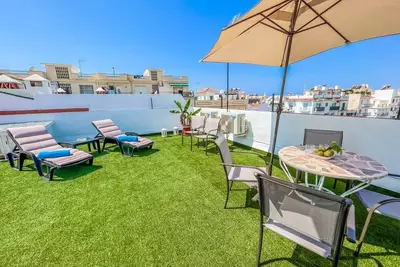 Image de Cd-1926 Appartement De Trois Chambres À Nerja