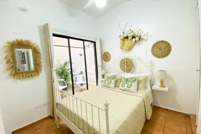 Image de Zone coloniale-près de la promenade-rue Condé