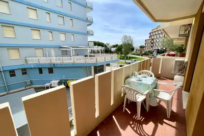 Image de Appartement confortable à 140 mètres de la plage
