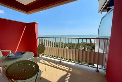 Image de Appartement avec vue sur la mer à seulement 70 mètres de la mer