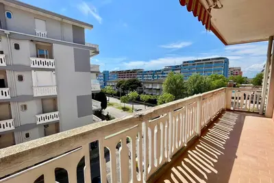 Image de Hébergement récemment rénové près de la mer