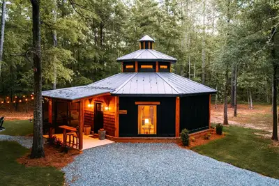 Image de Only 10 minutes from I75 and the Ga National Fairgrounds in Perry