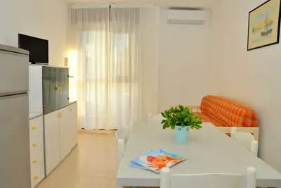 Image de Appartement blanc avec terrasse - Beahost