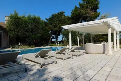 Magnifique villa avec piscine à Albarella