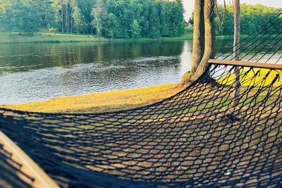 Image de The Birch – New! Menominee River Boutique Cottage