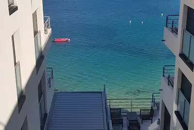 Image de Appartement 4-5 personnes les pieds dans l'eau, sur la plage de Propriano
