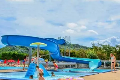 Image de Camping 4 étoiles - Parc aquatique - eeiccd