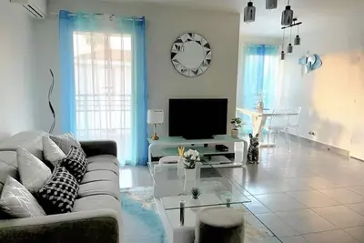 Image de Prado Plage-Vélodrome-T2/3 Vue mer, parking privée