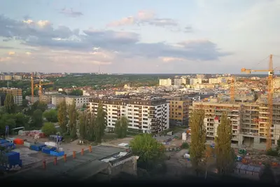 Image de 2 bedroom apartment, balcony, parking.